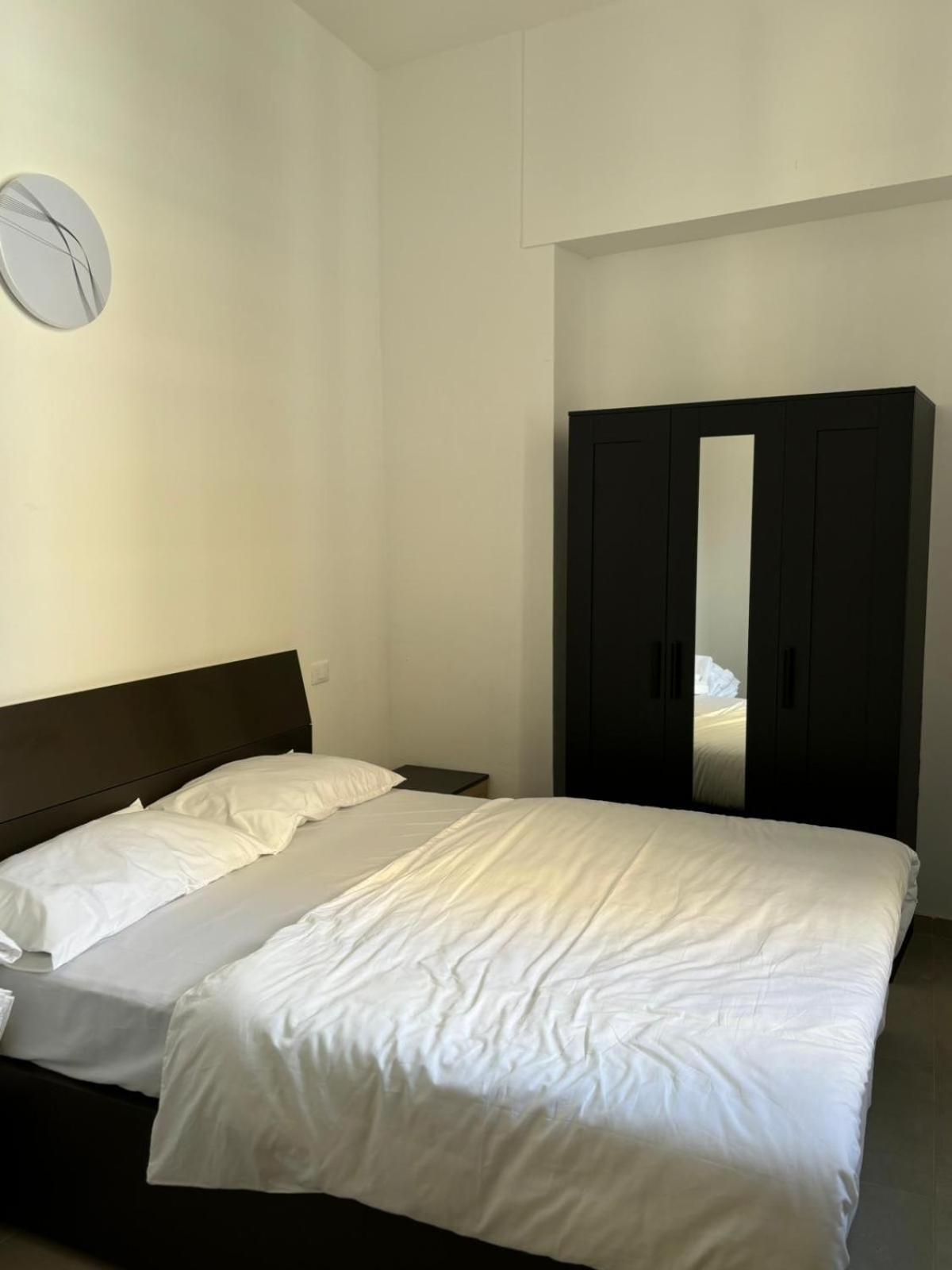 Fiore Apartments Fiorenzuola dʼArda Extérieur photo