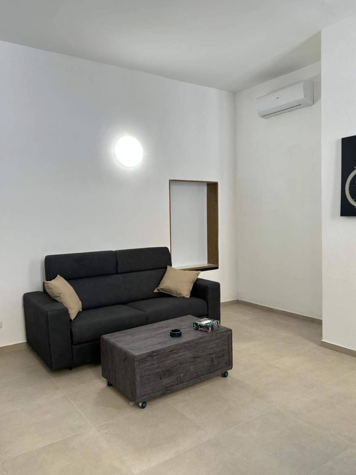 Fiore Apartments Fiorenzuola dʼArda Extérieur photo
