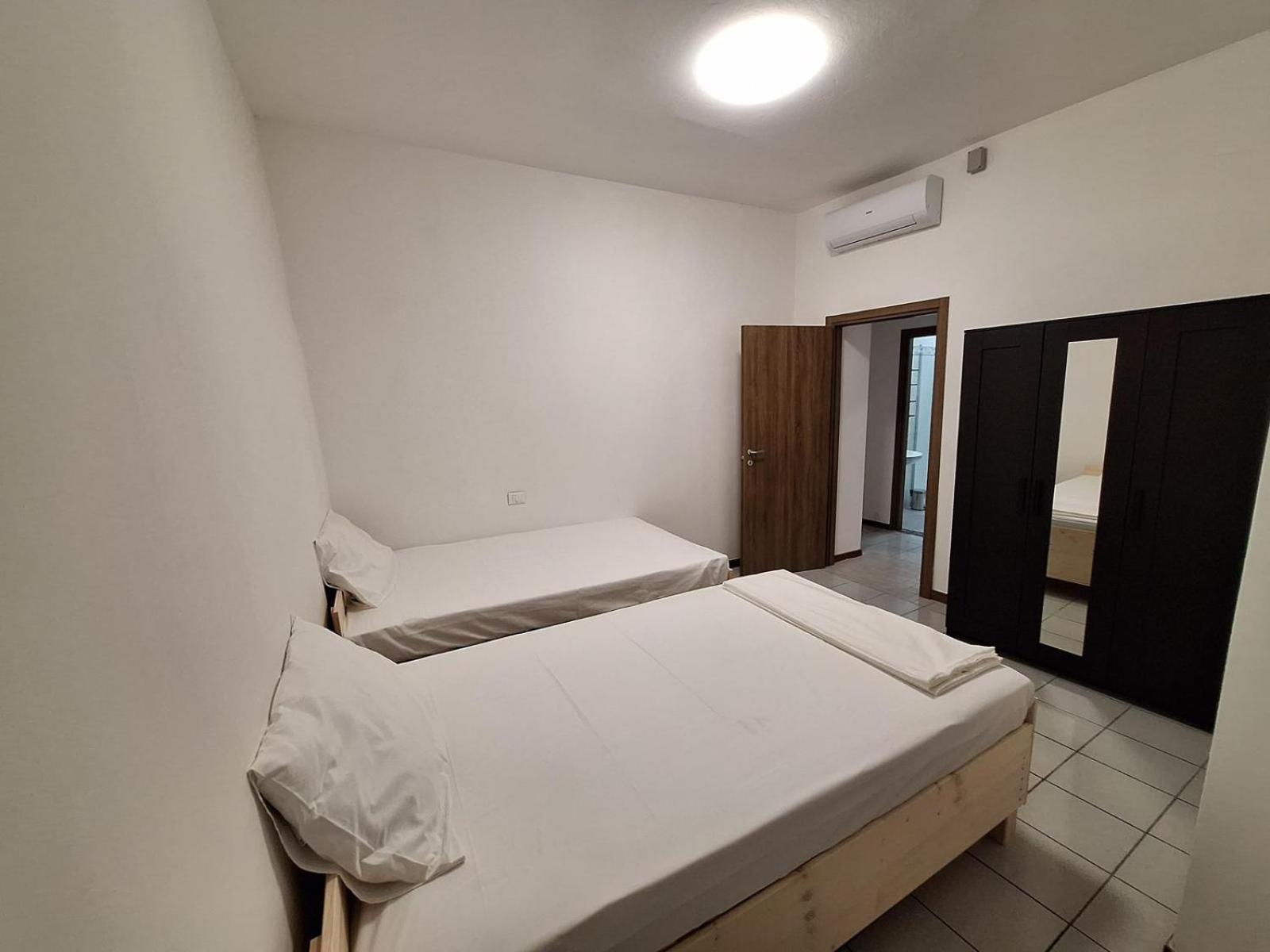 Fiore Apartments Fiorenzuola dʼArda Extérieur photo