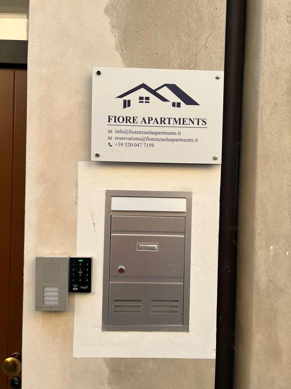Fiore Apartments Fiorenzuola dʼArda Extérieur photo