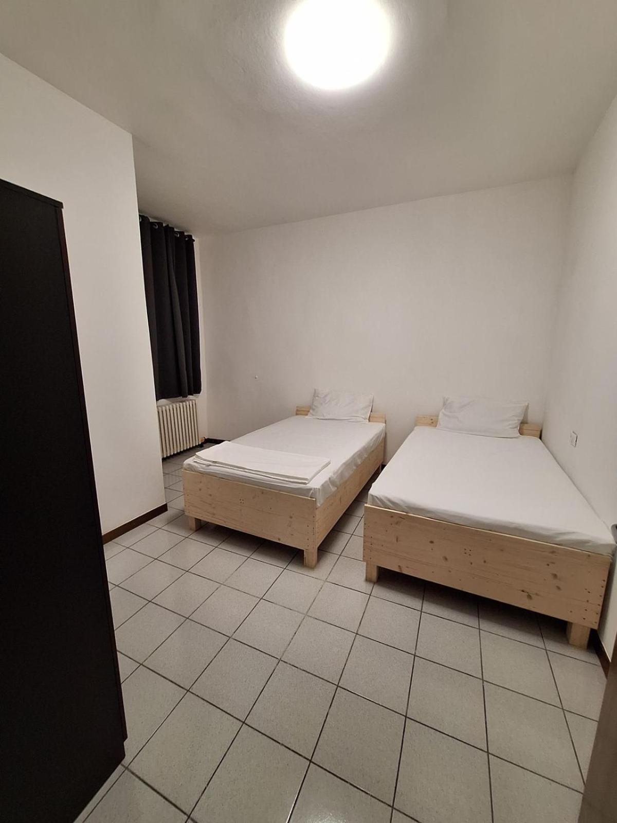 Fiore Apartments Fiorenzuola dʼArda Extérieur photo